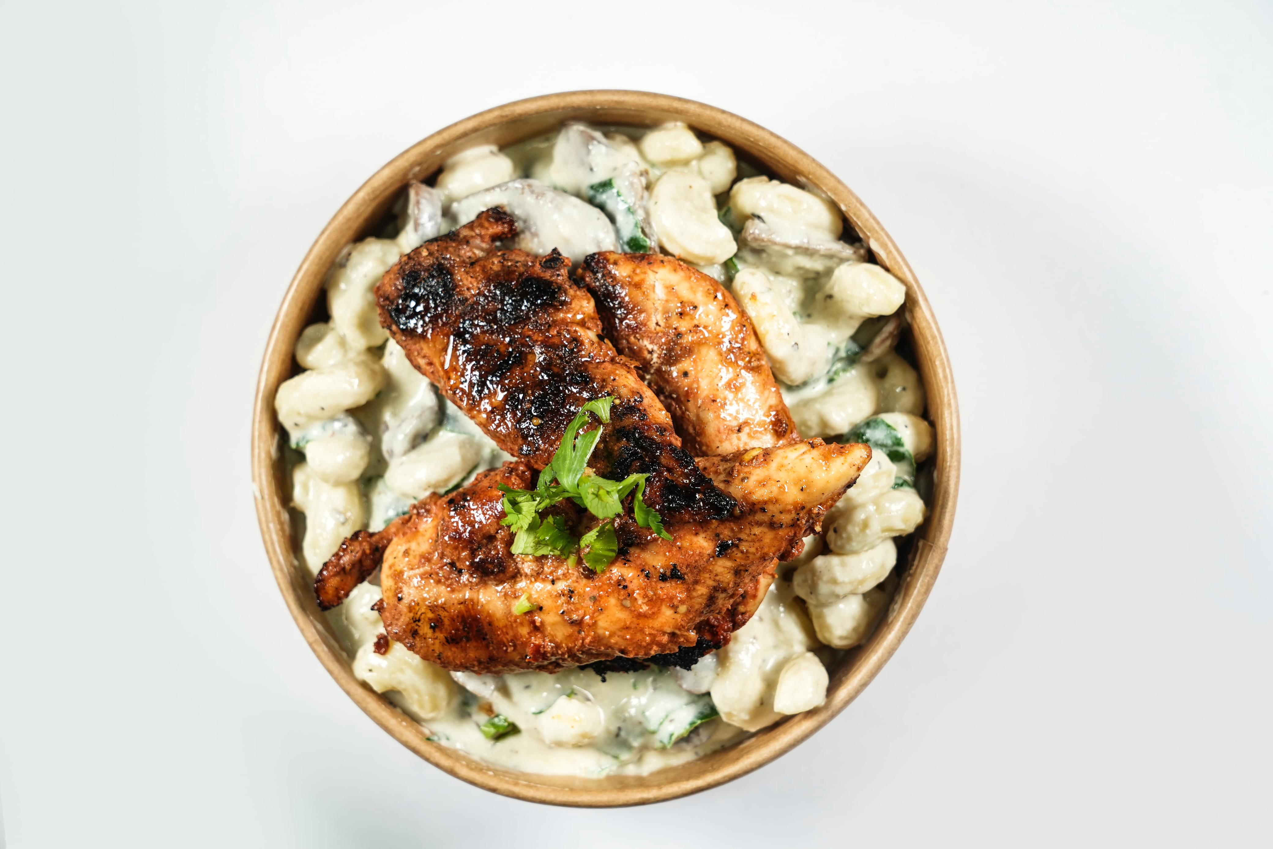 Creamy Spinach & Mushroom Pasta with Grilled Chicken